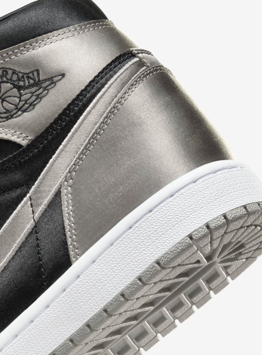 Air Jordan 1 Retro High OG Satin Shadow