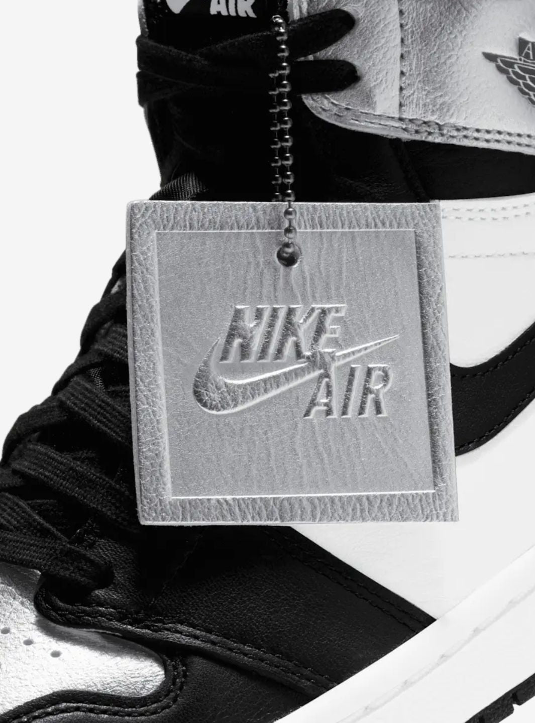 Air Jordan 1 Retro High Silver Toe