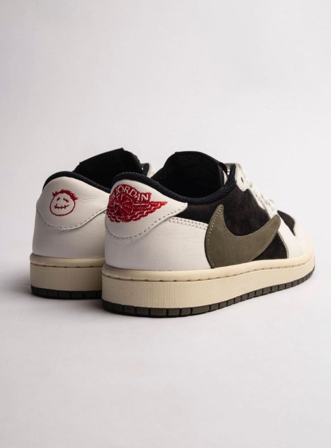 Air Jordan 1 Retro Low OG SP Travis Scott Olive