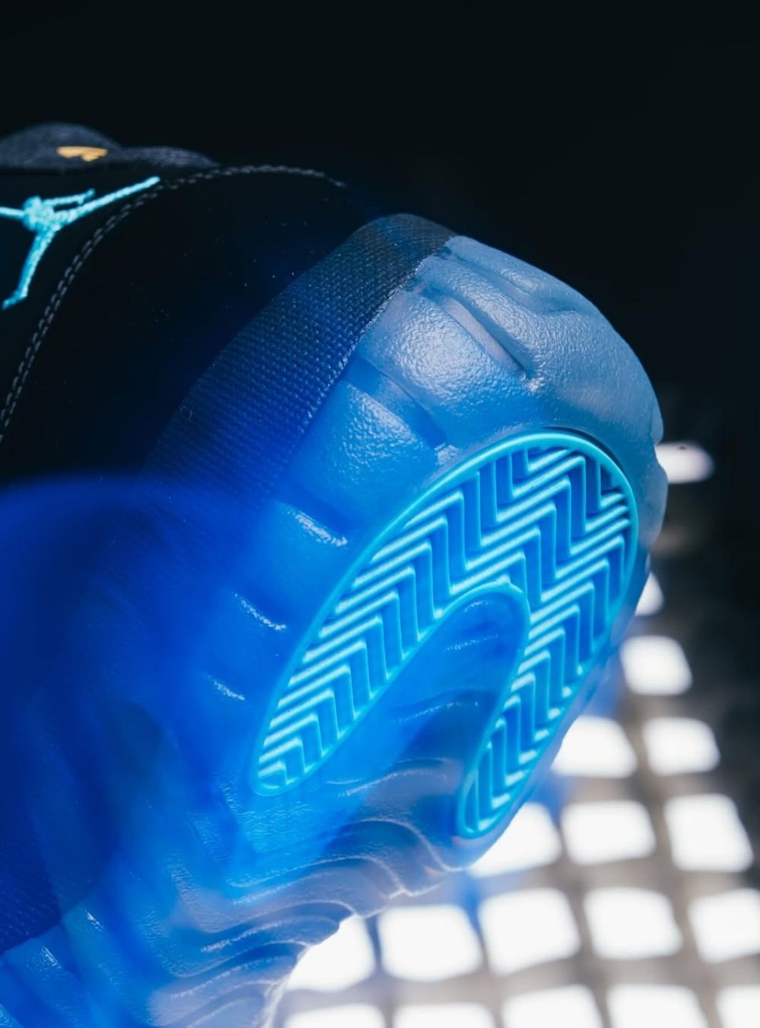 Air Jordan 11 Retro Gamma Blue (2025)