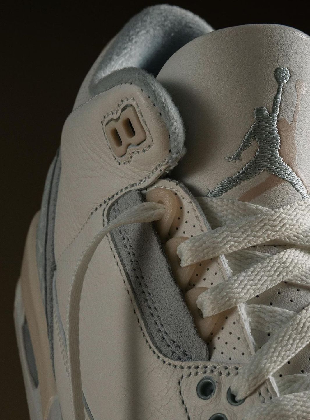 Air Jordan 3 Craft Ivory