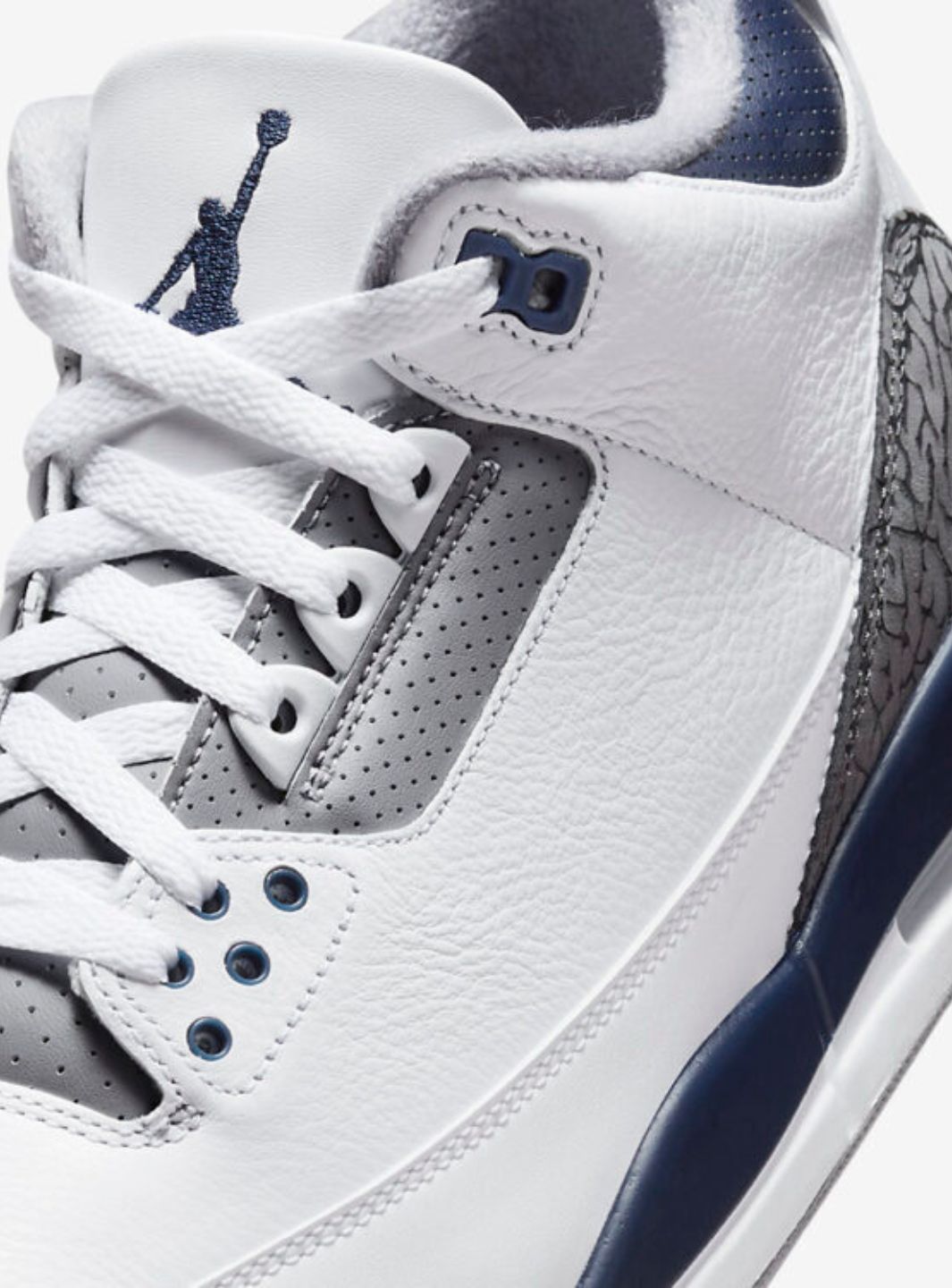 Air Jordan 3 Retro Midnight Navy