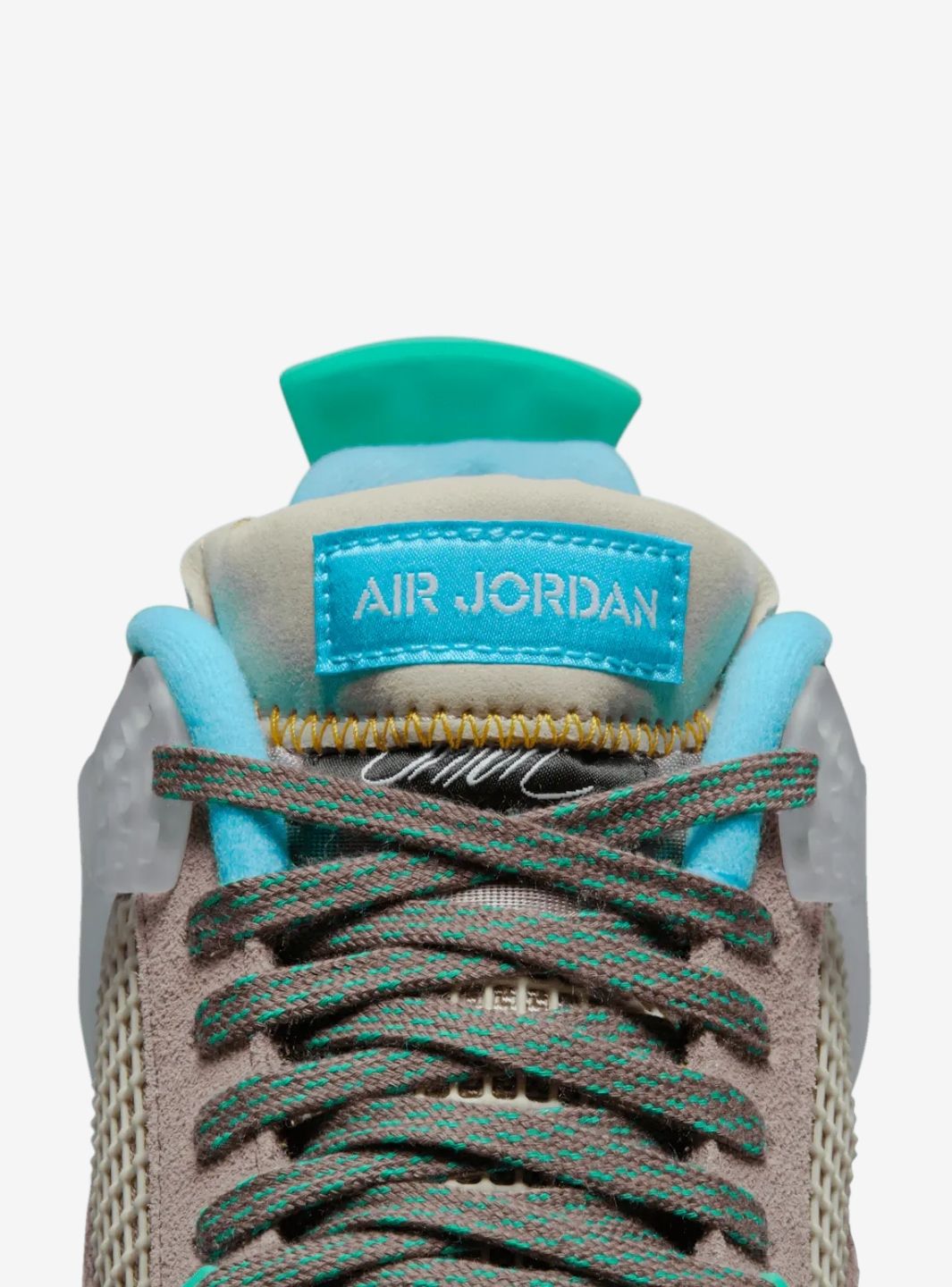 Air Jordan 4 Retro Union Taupe Haze