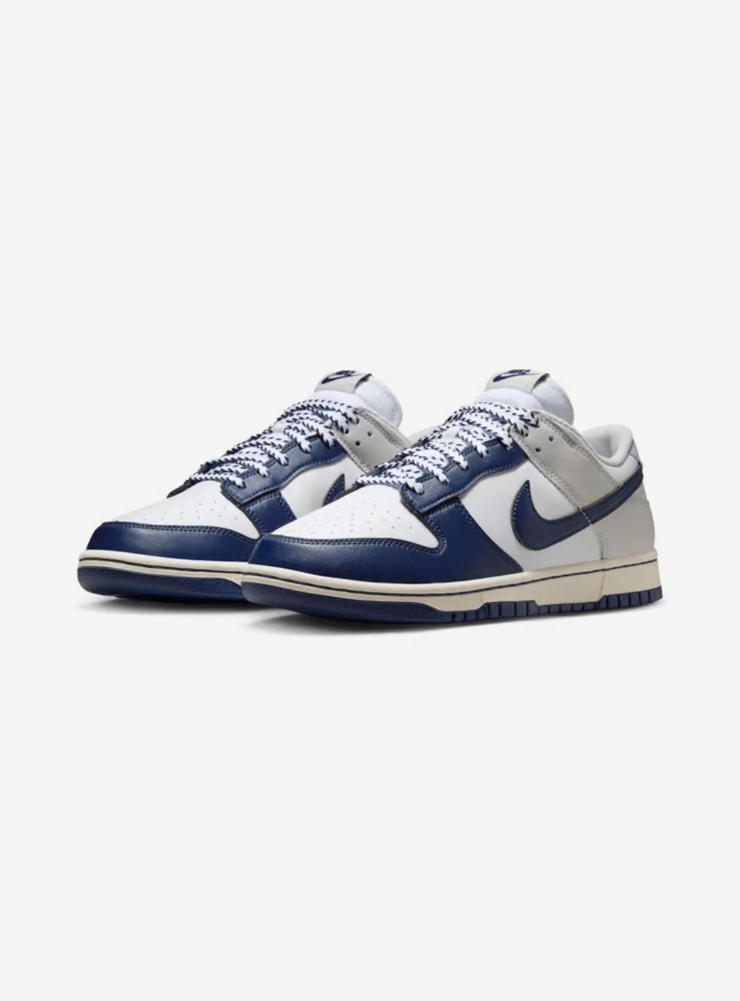 Nike Dunk Low New York Yankees