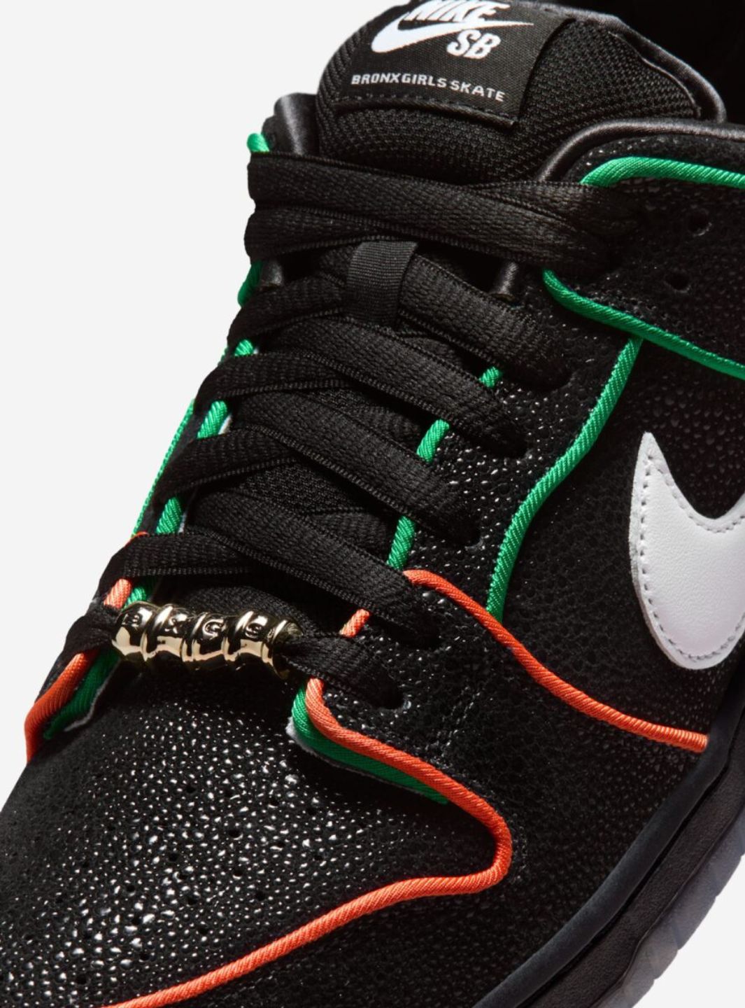 Nike SB Dunk Low Bronx Girls Skate