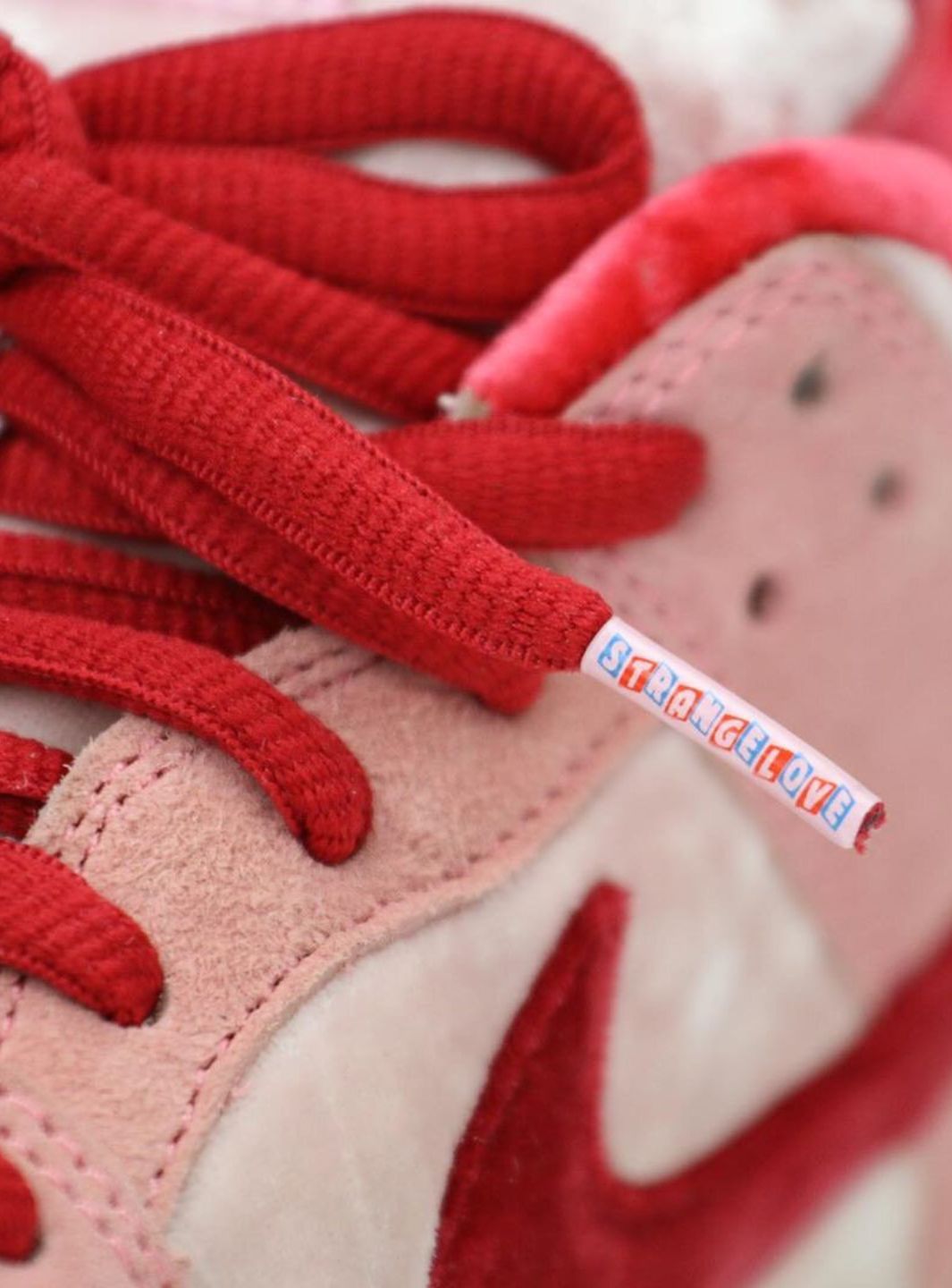 Nike SB Dunk Low StrangeLove Skateboards