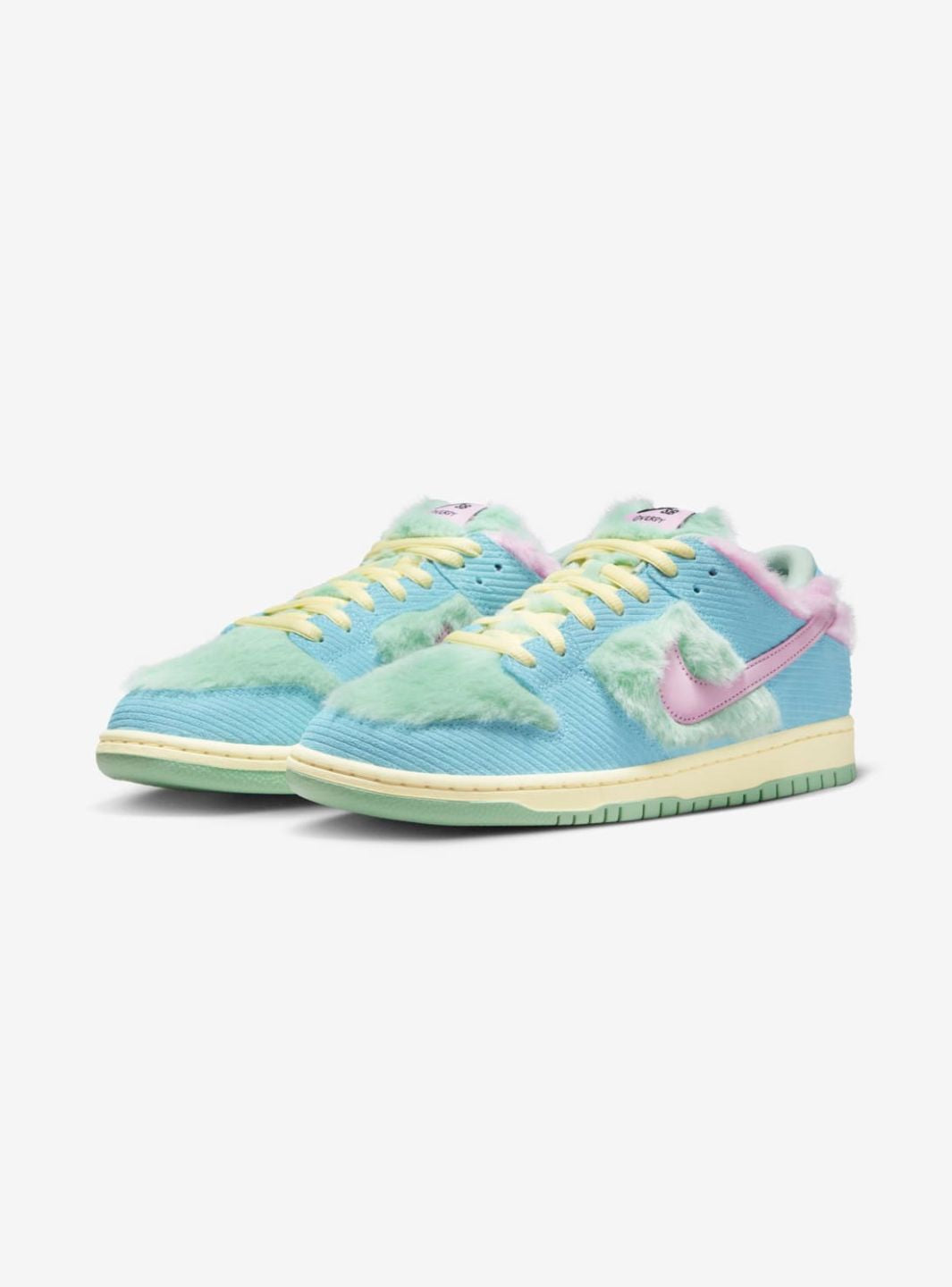 Nike SB Dunk Low Verdy Visty