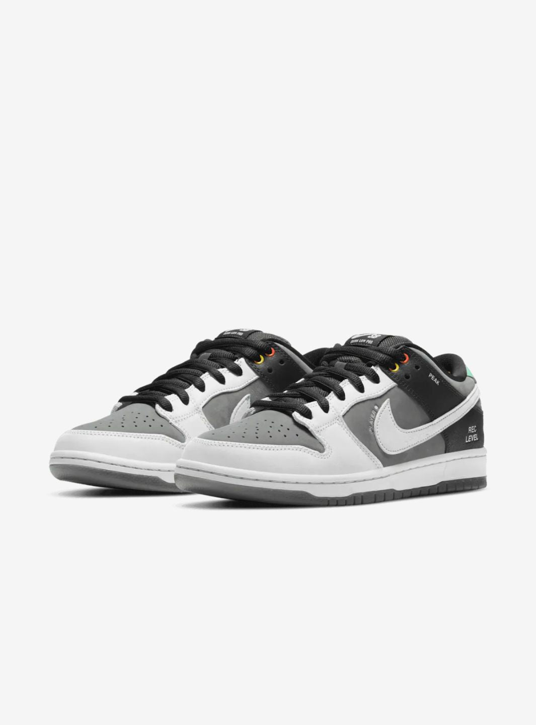 Nike SB Dunk Low VX1000