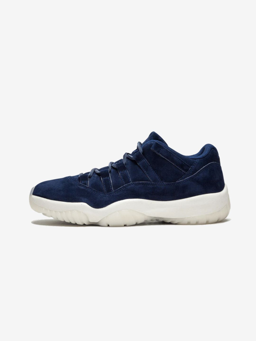 Air Jordan 11 Retro Low Derek Jeter RE2PECT