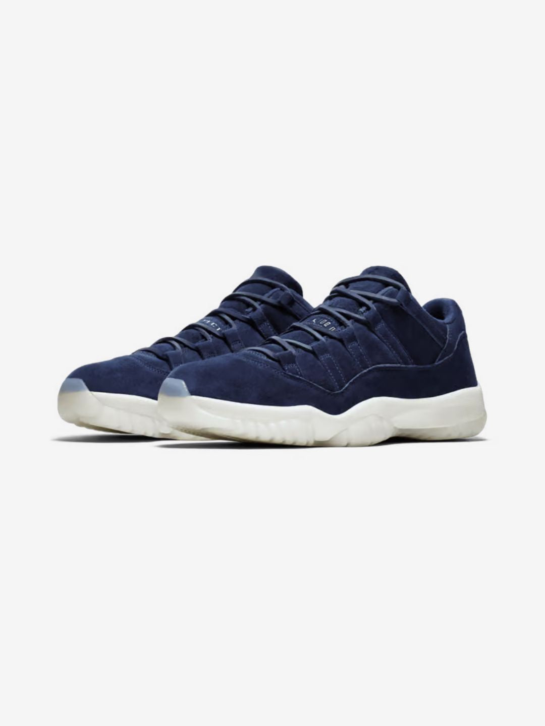 Air Jordan 11 Retro Low Derek Jeter RE2PECT