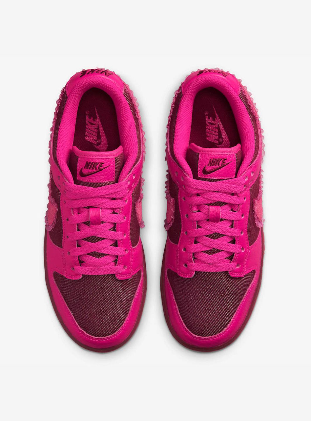 Nike Dunk Low Valentine's Day (2022) (W)