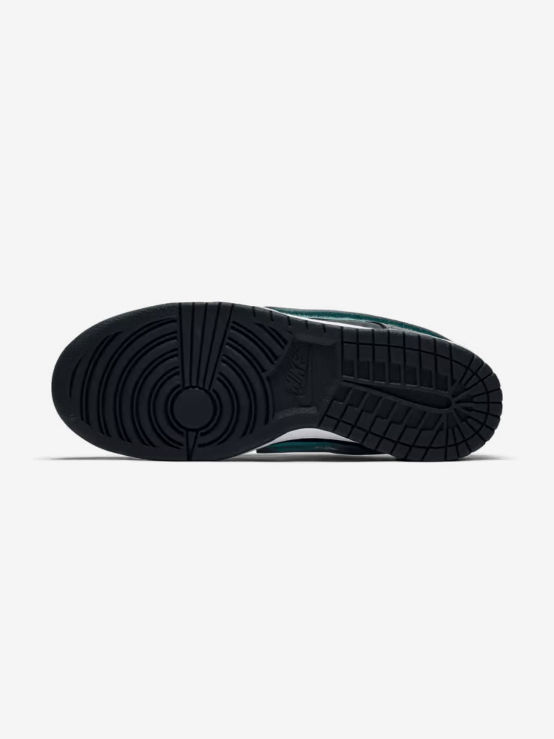 Nike SB Dunk Low Diamond Supply Co. Black Diamond