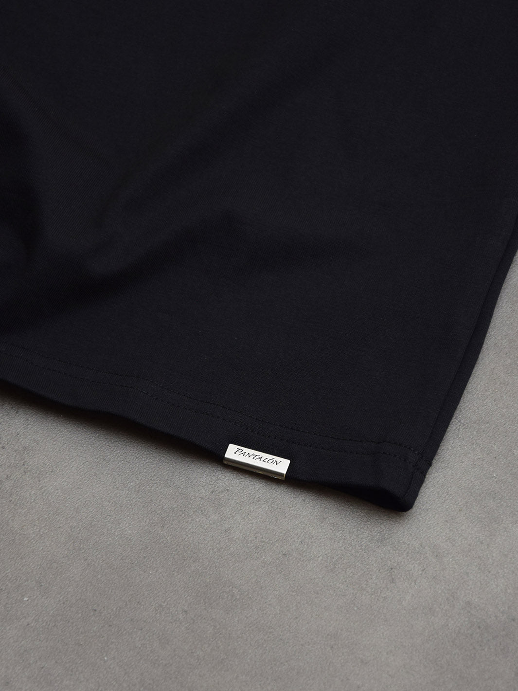 Pantalón Less Perfection More Authencity T-Shirt Black