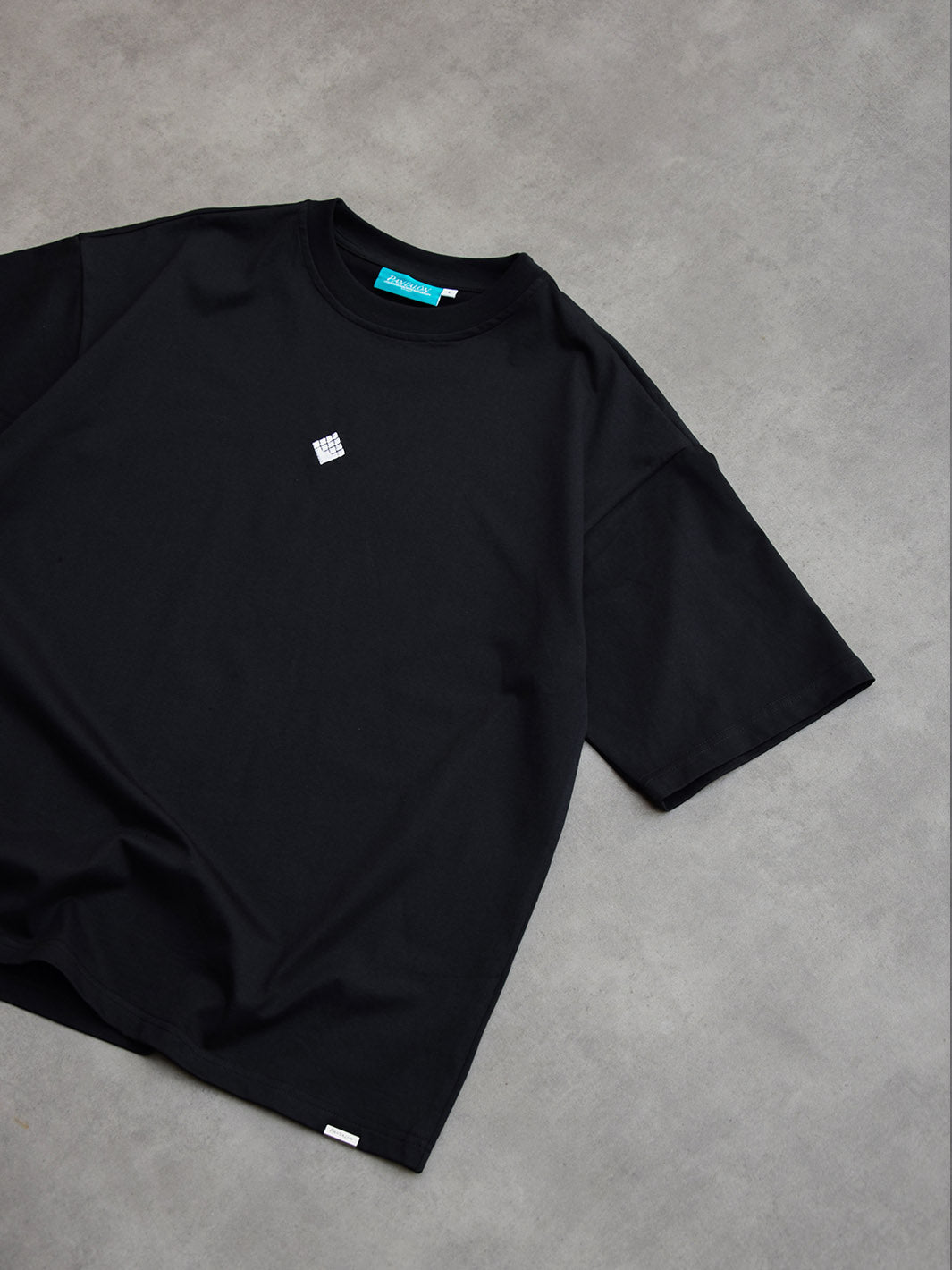 Pantalón Less Perfection More Authencity T-Shirt Black