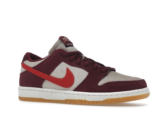 Nike SB Dunk Low Skate Like a Girl