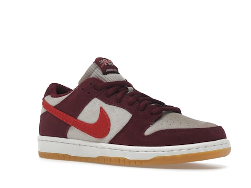 Nike SB Dunk Low Skate Like a Girl