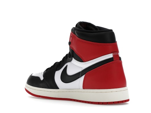 Jordan 1 Retro High OG con punta nera rivisitata
