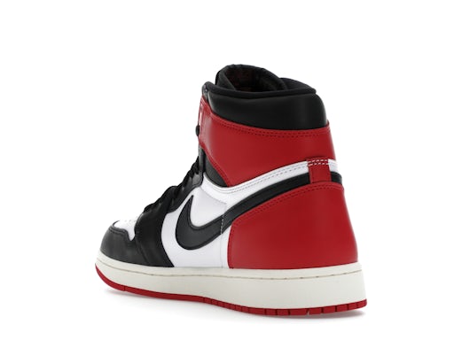Jordan 1 Retro High OG con punta nera rivisitata