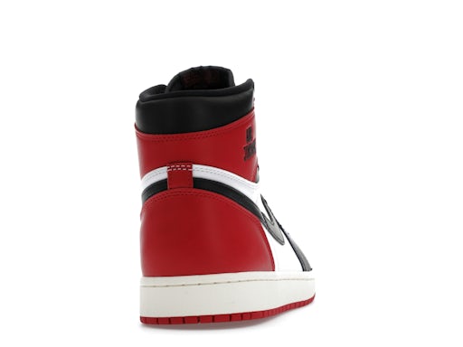 Jordan 1 Retro High OG con punta nera rivisitata