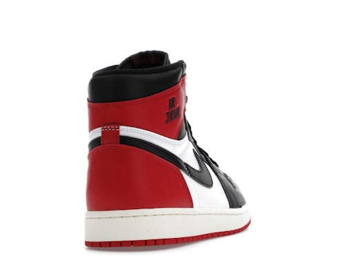 Jordan 1 Retro High OG con punta nera rivisitata