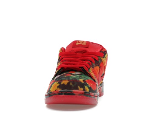 Nike SB Dunk Low The Wizard of Oz Poppy Field