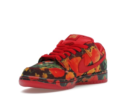 Nike SB Dunk Low The Wizard of Oz Poppy Field