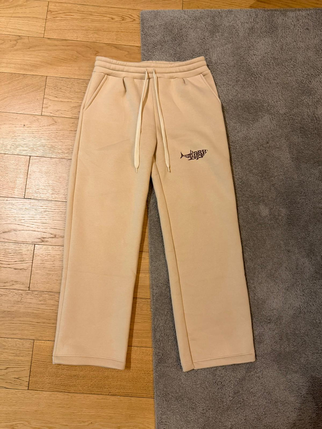 Sharkdrop Beige Set