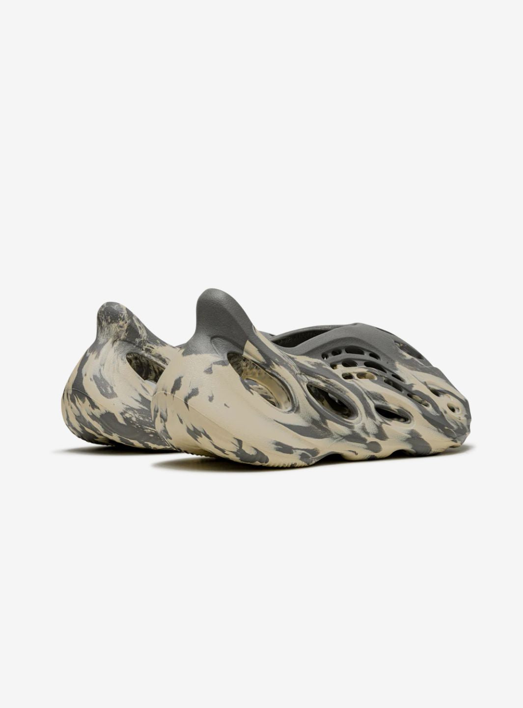 Adidas Yeezy Foam RNNR MXT Moon Gray