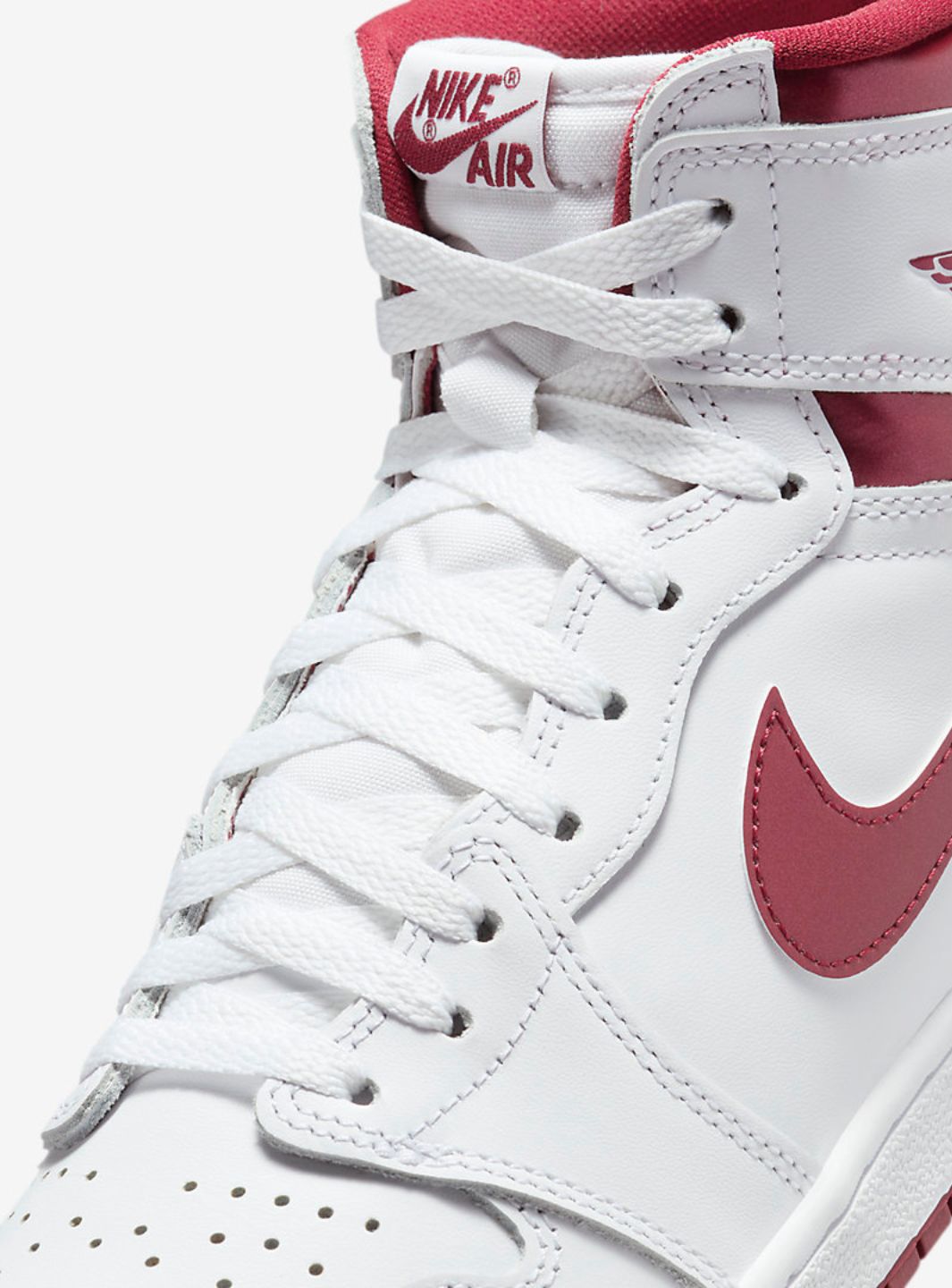 Air Jordan 1 Retro High '85 OG Metallic Burgundy