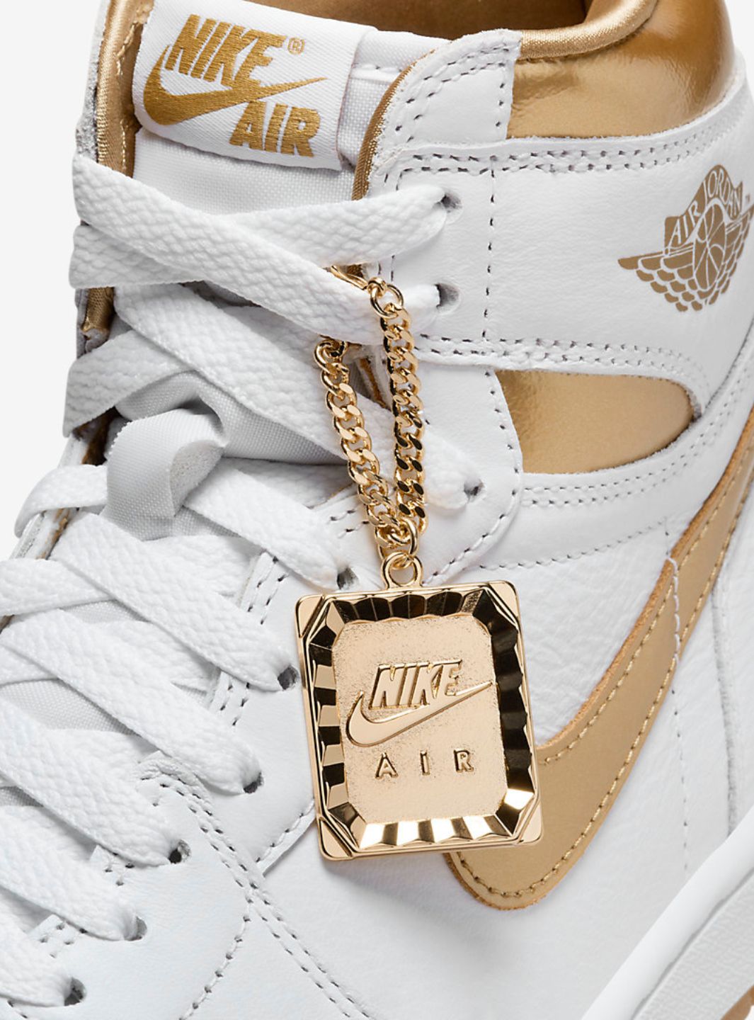 Air Jordan 1 Retro High OG Metallic Gold