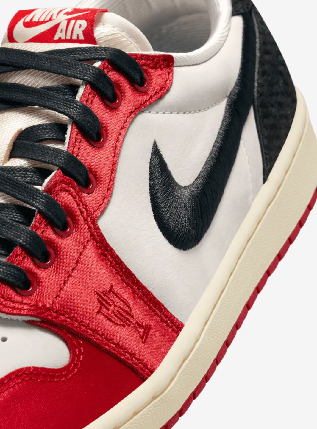 Air Jordan 1 Retro Low OG Trophy Room Away