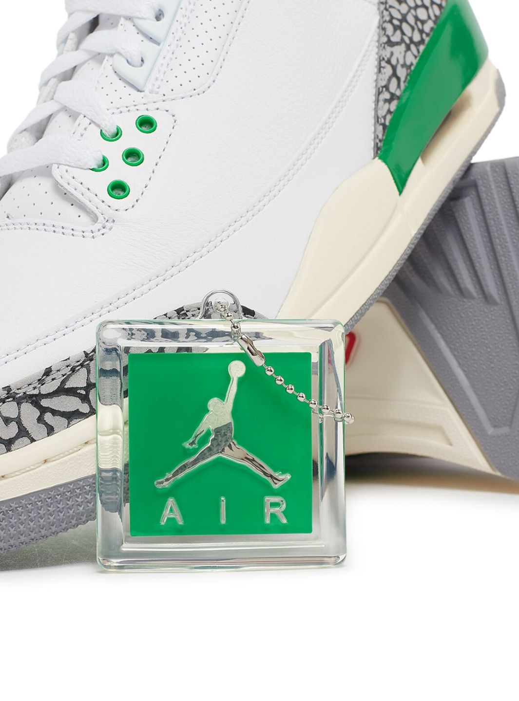 Air Jordan 3 Retro Lucky Green
