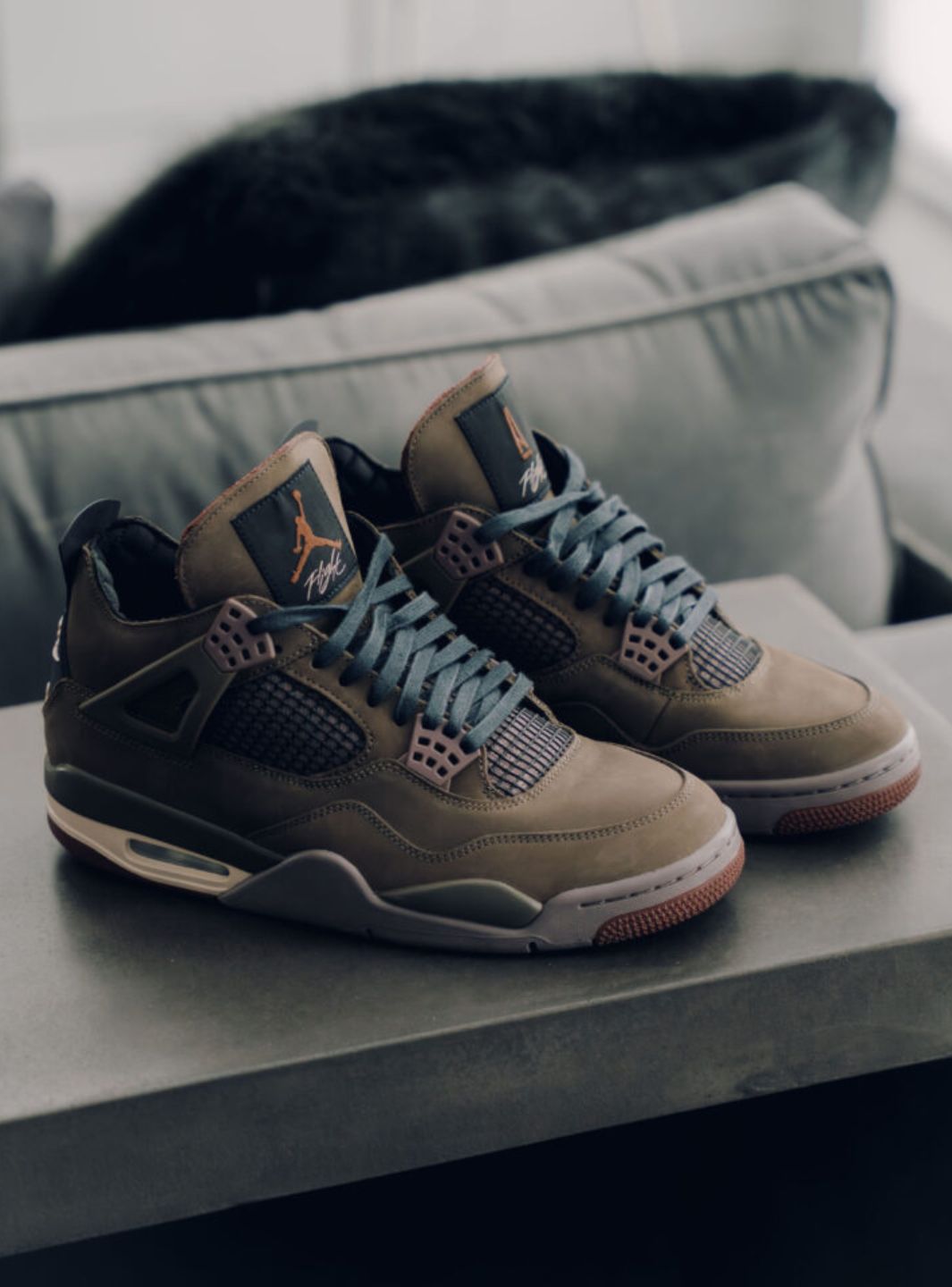 Air Jordan 4 Retro SP A Ma Maniére Dark Mocha