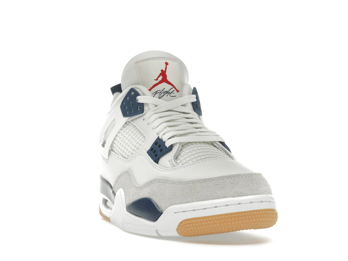 Jordan 4 Retro SB blu navy