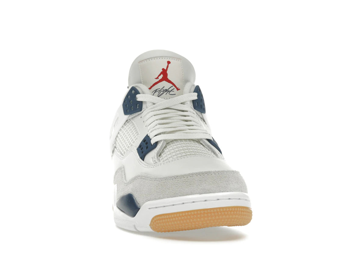 Jordan 4 Retro SB blu navy