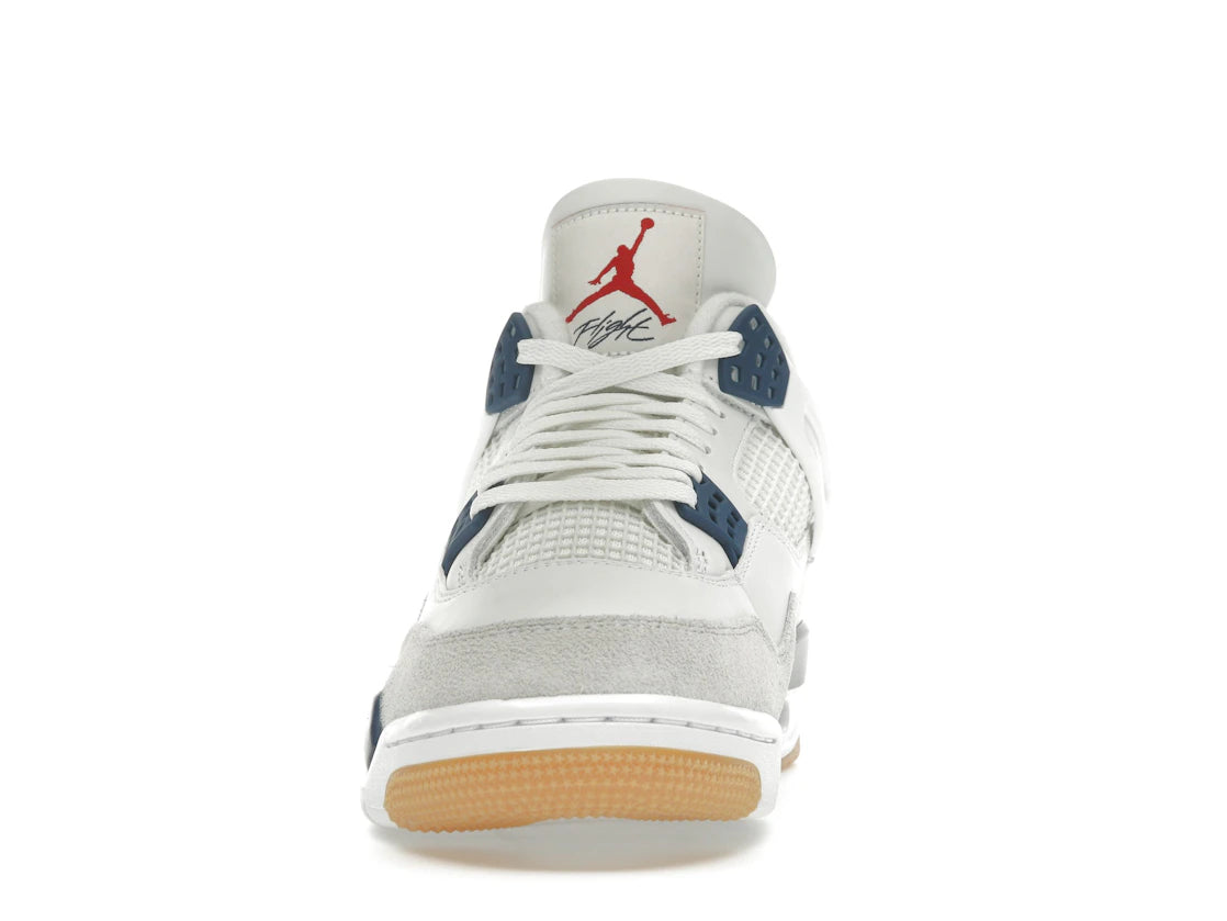 Jordan 4 Retro SB blu navy