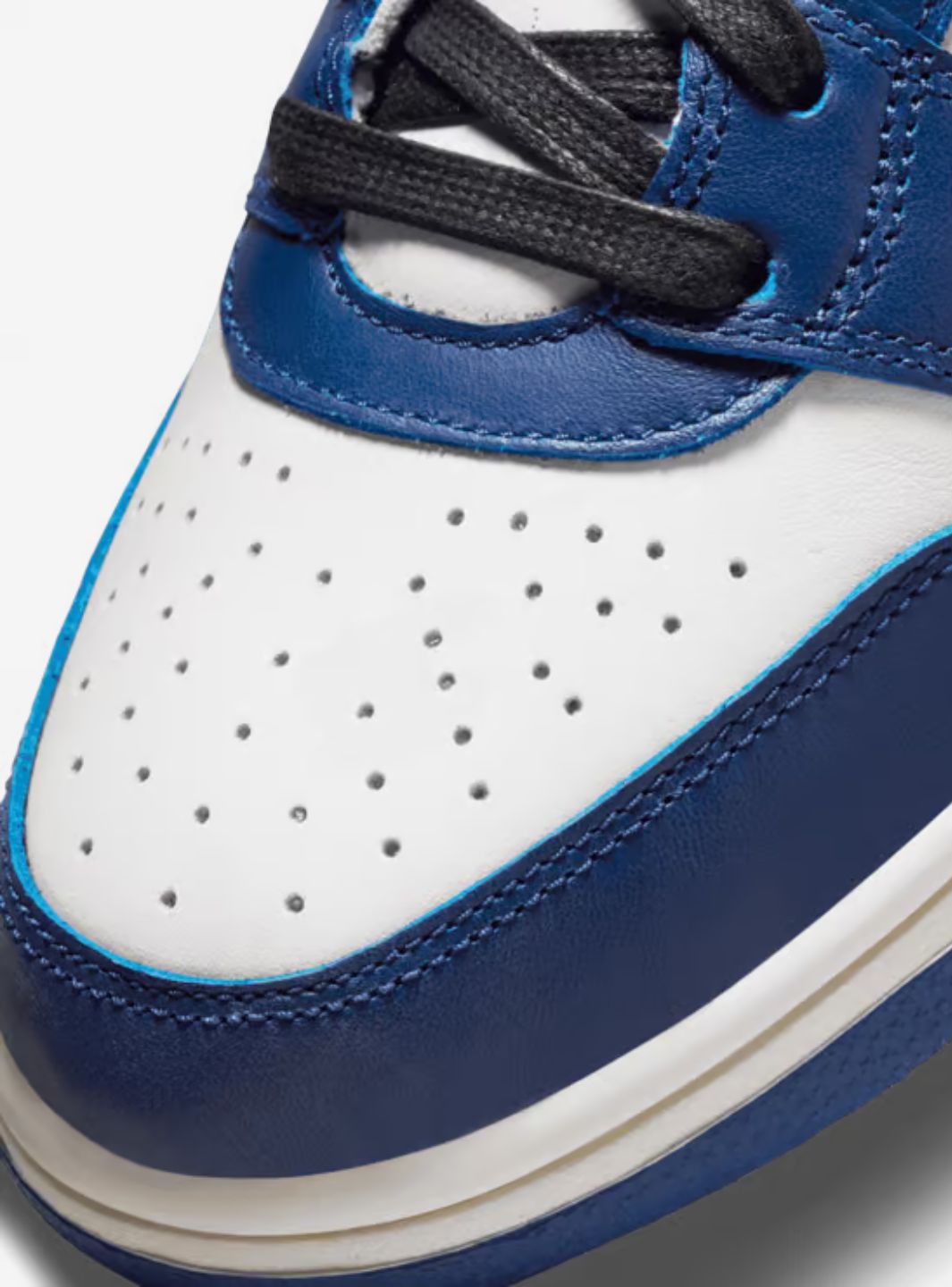 Nike Dunk High AMBUSH Deep Royal