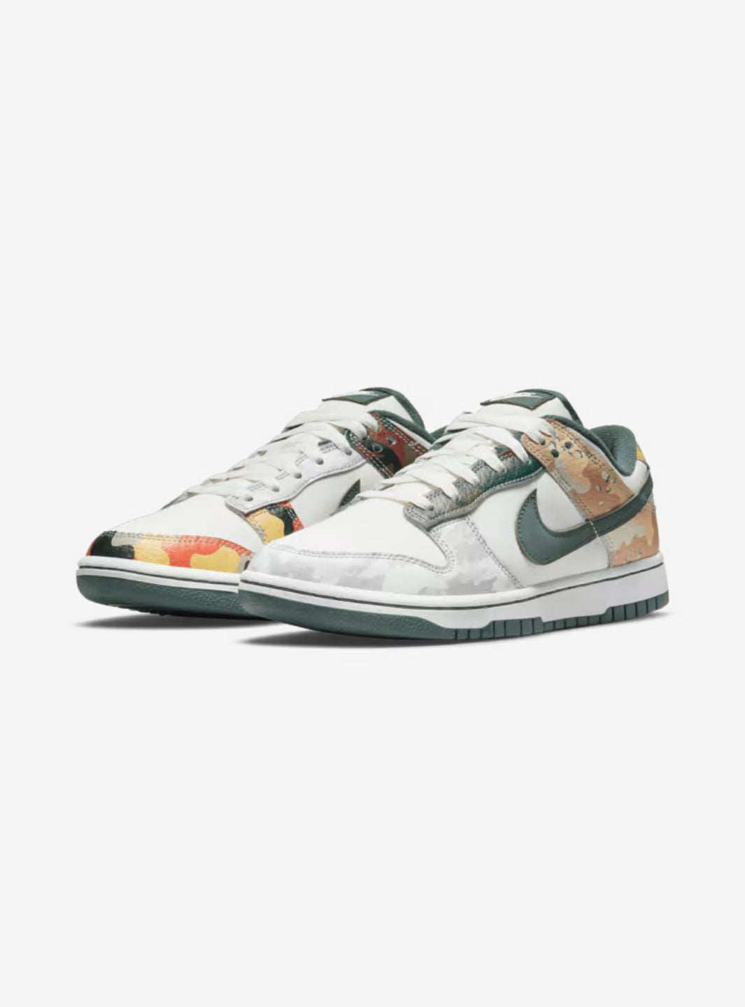 Nike Dunk Low SE Sail Multi-Camo