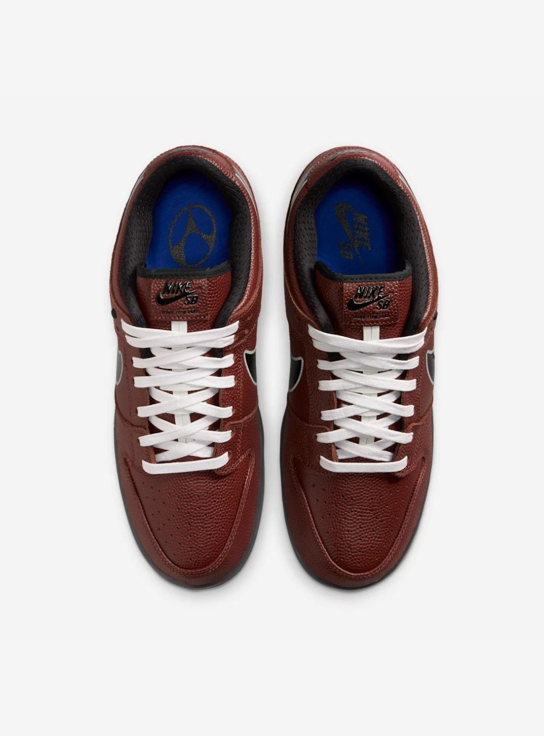 Nike SB Dunk Low Limosine Skateboards