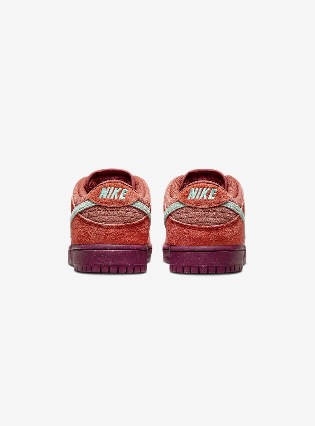Nike SB Dunk Low Mystic Red Rosewood