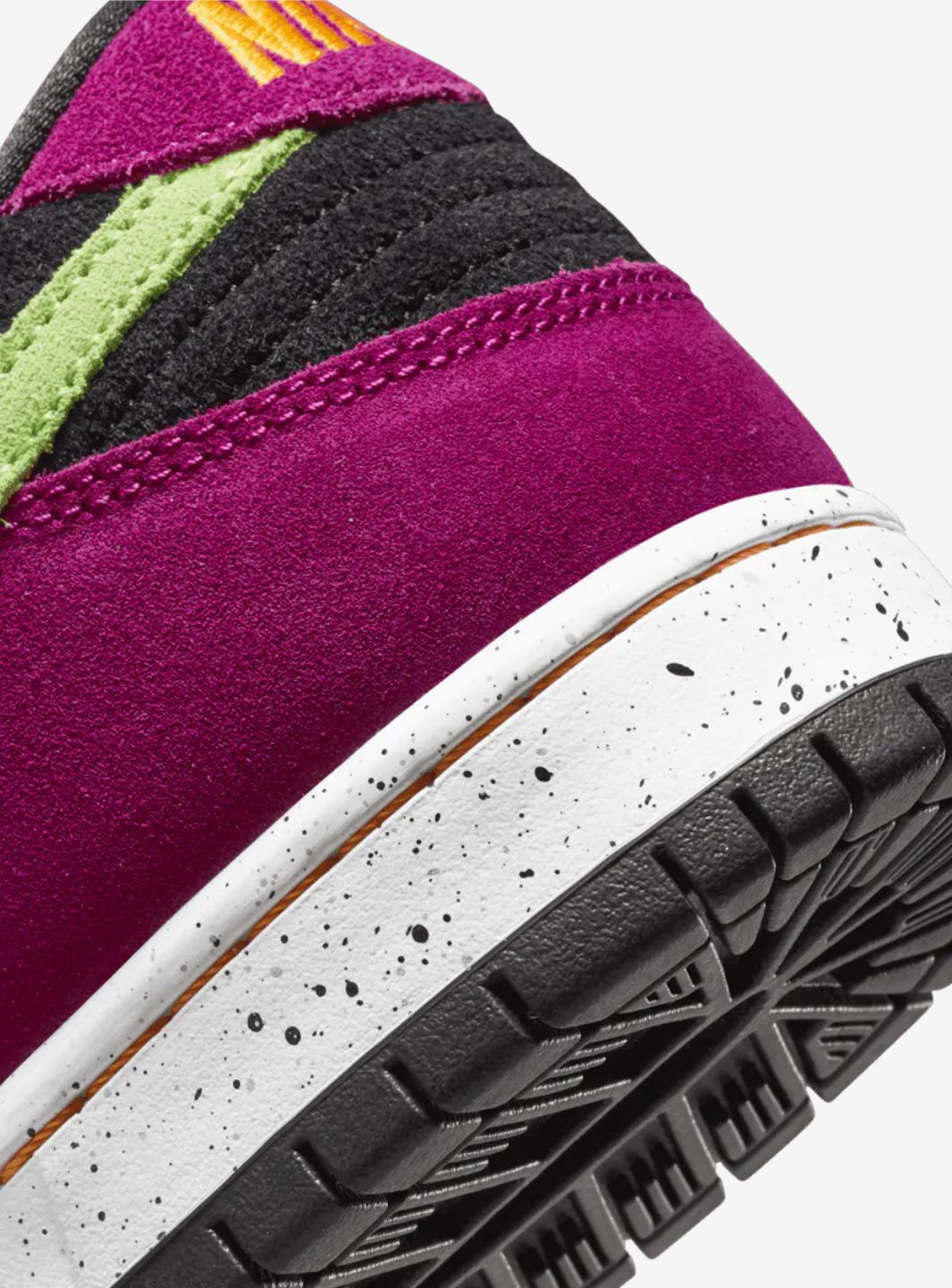 Nike SB Dunk Low Pro ACG Terra Red Plum