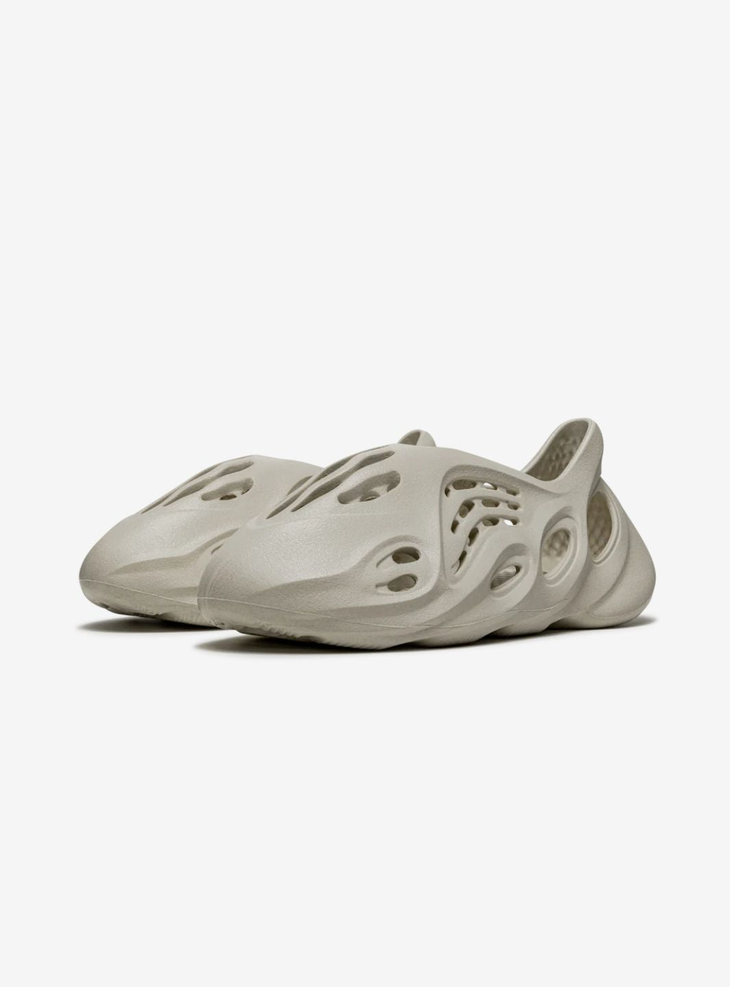Adidas Yeezy Foam RNNR Sand