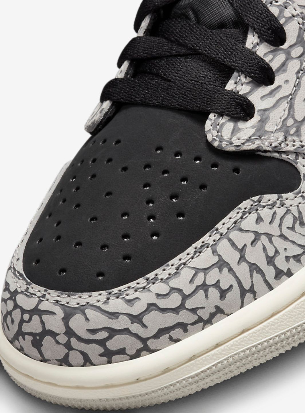 Air Jordan 1 Retro Low OG Black Cement