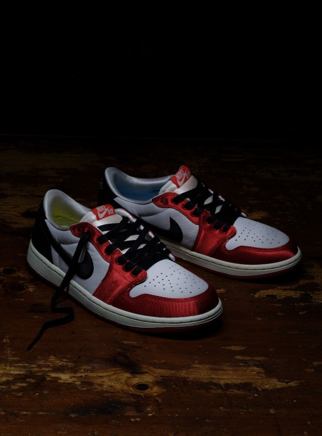 Air Jordan 1 Retro Low OG Trophy Room Away