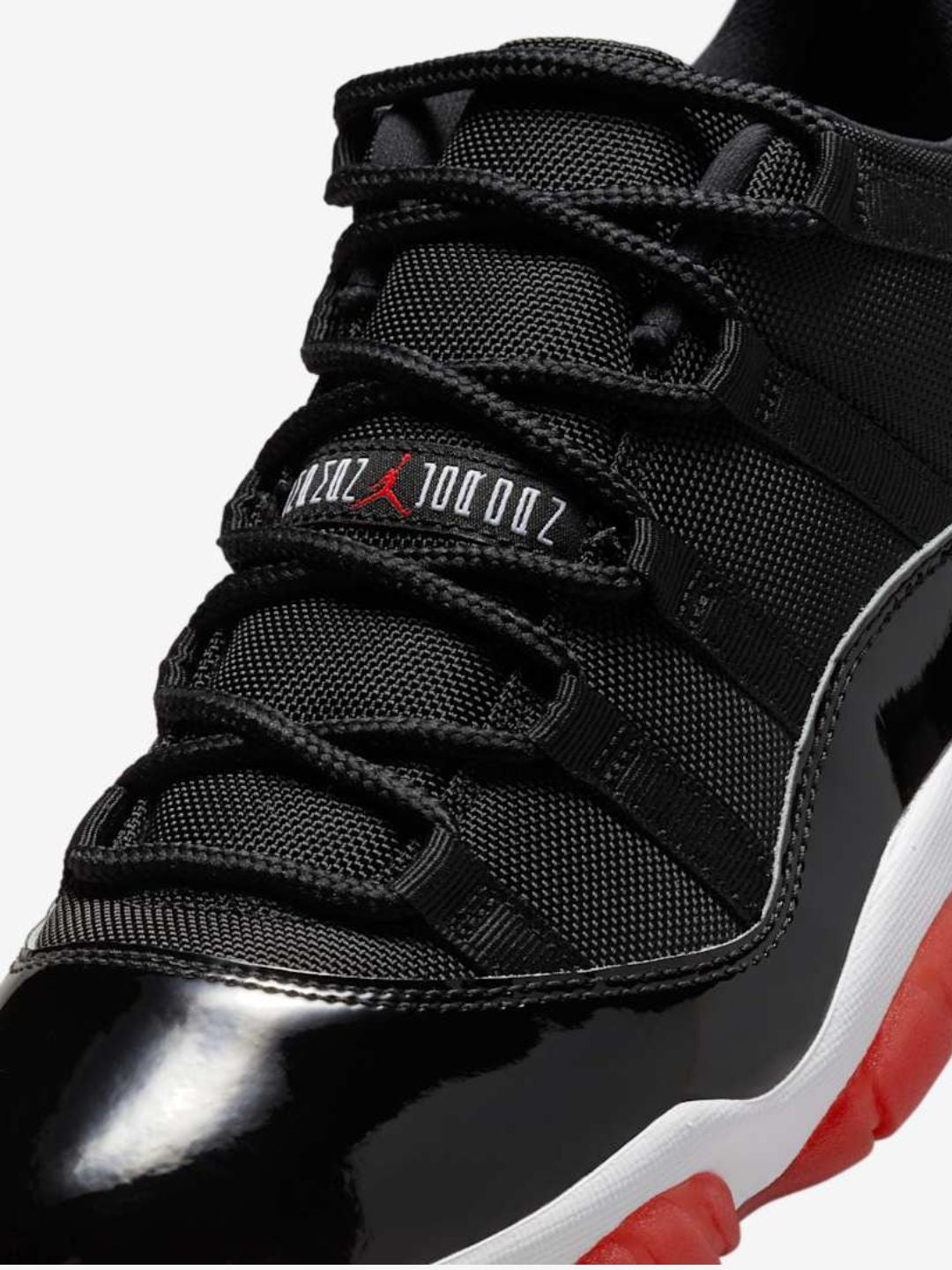Air Jordan 11 Retro Low Bred (2025)