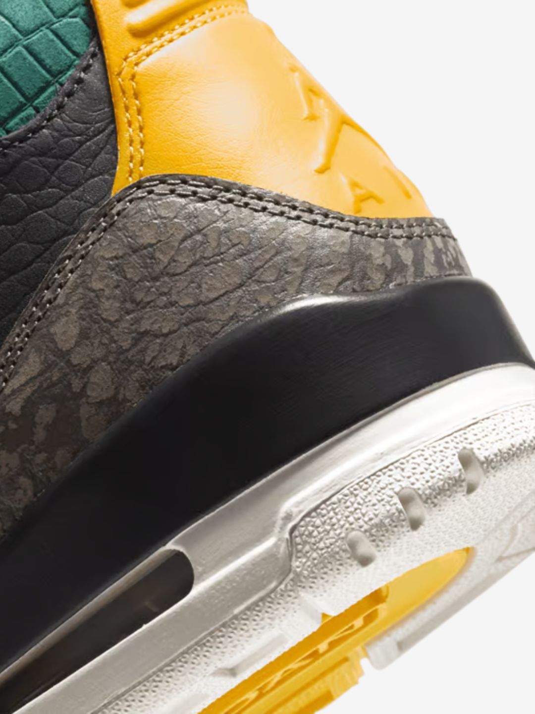 Air Jordan 3 Retro SE Animal Instinct 2.0