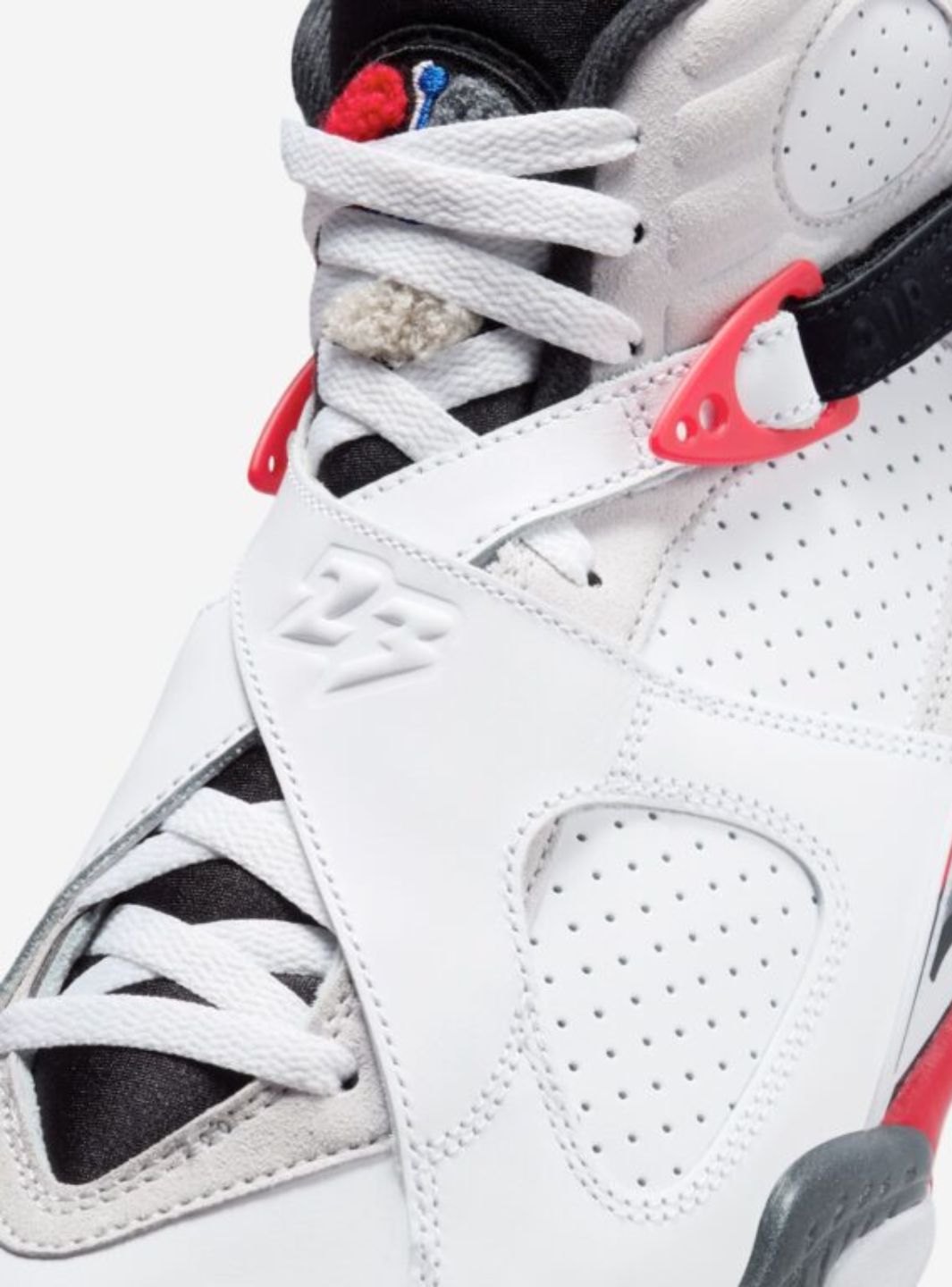 Air Jordan 8 Retro Bugs Bunny (2025)
