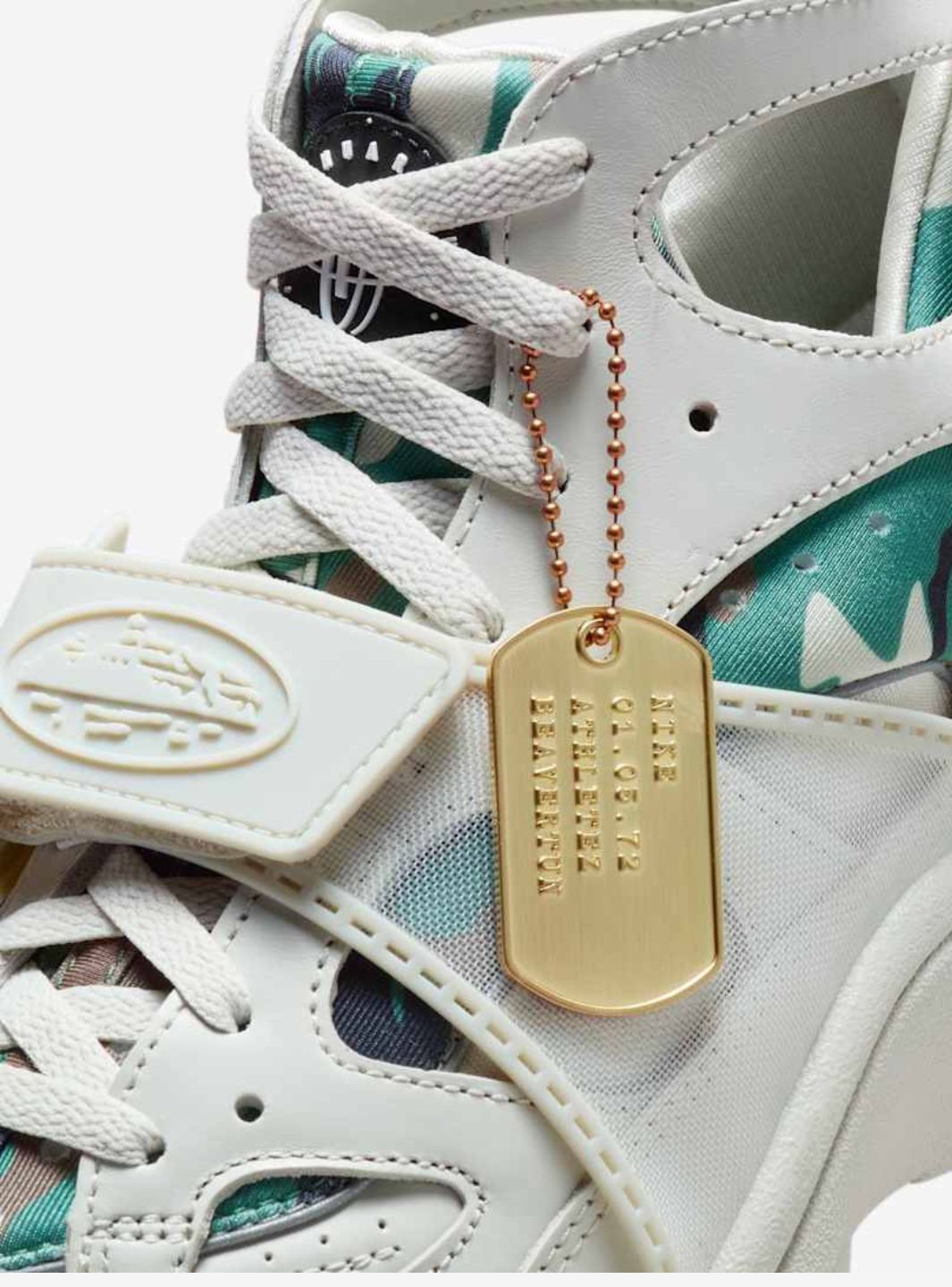 Nike Air Trainer Huarache Corteiz Light Bone
