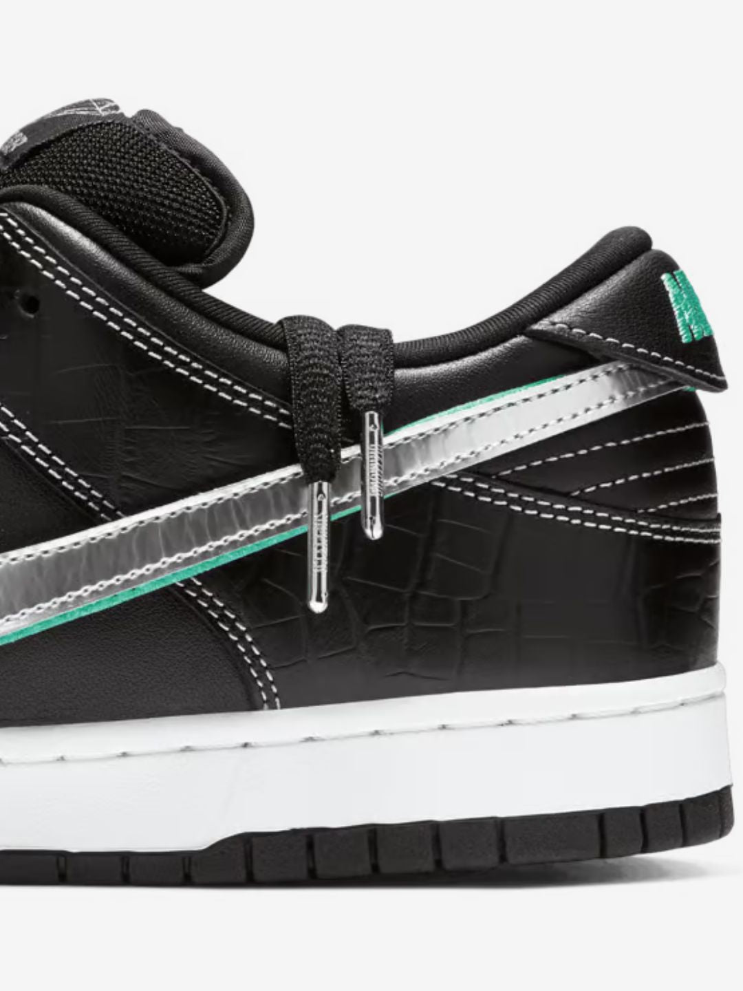 Nike SB Dunk Low Diamond Supply Co. Black Diamond