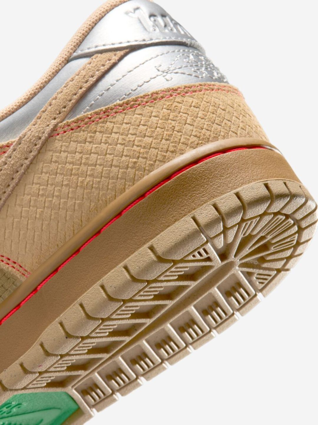 Nike SB Dunk Low Pro Som Tum
